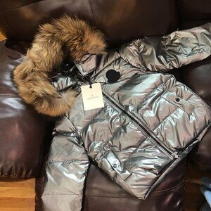 Moncler coat  Kids  Unisex Size 6 FITS LIKE 7/8 NEW WITH TAGS